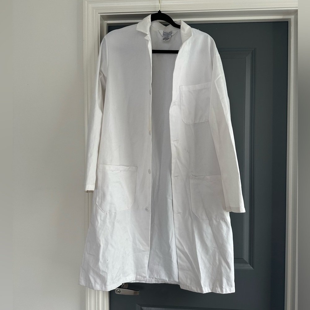 lab coat white